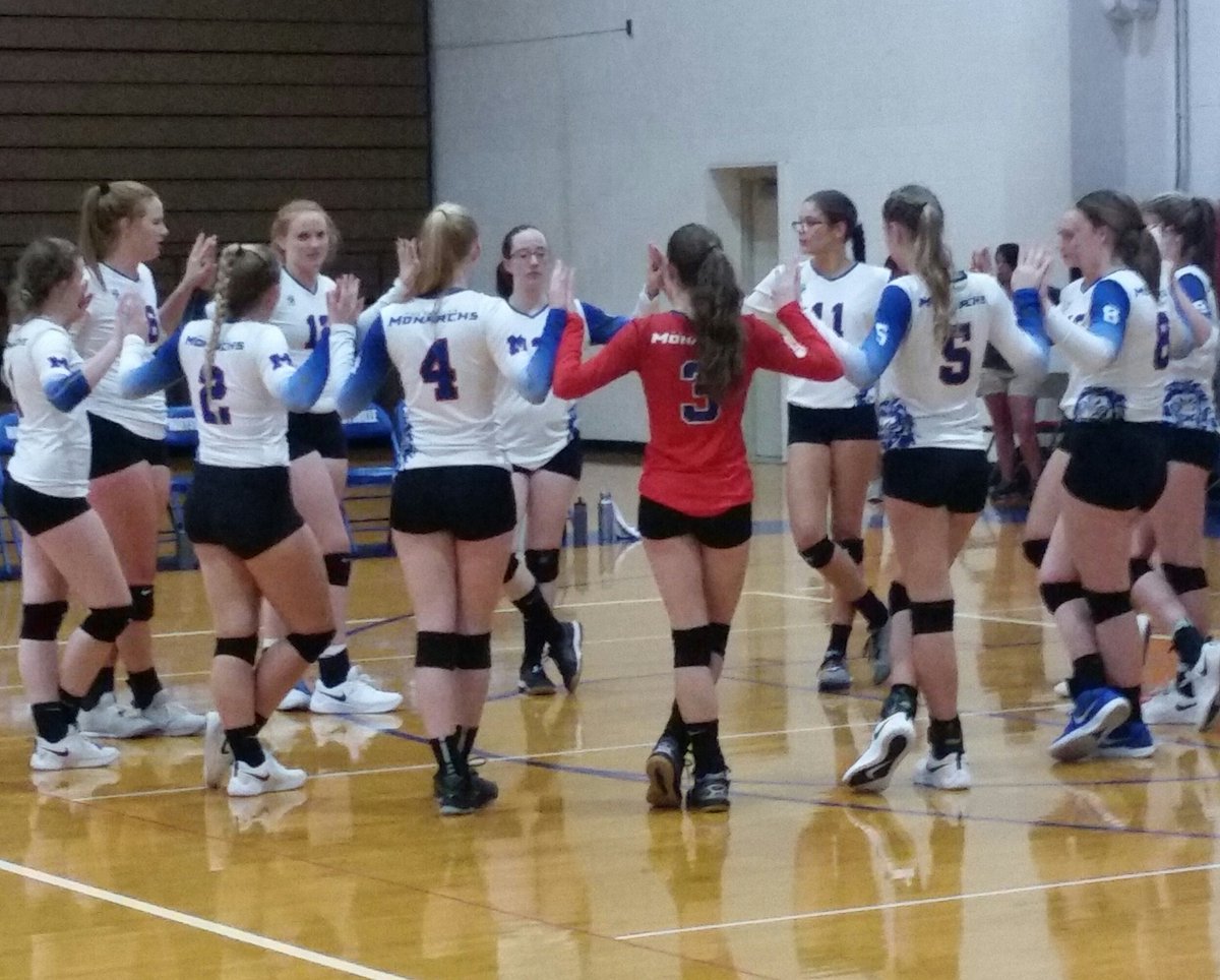 mrs_melish's tweet photo. Megan singing the National Anthem before volleyball games. Love these hard-working girls and their coaches! #mymonarchmemory https://t.co/cVeo7o04tY