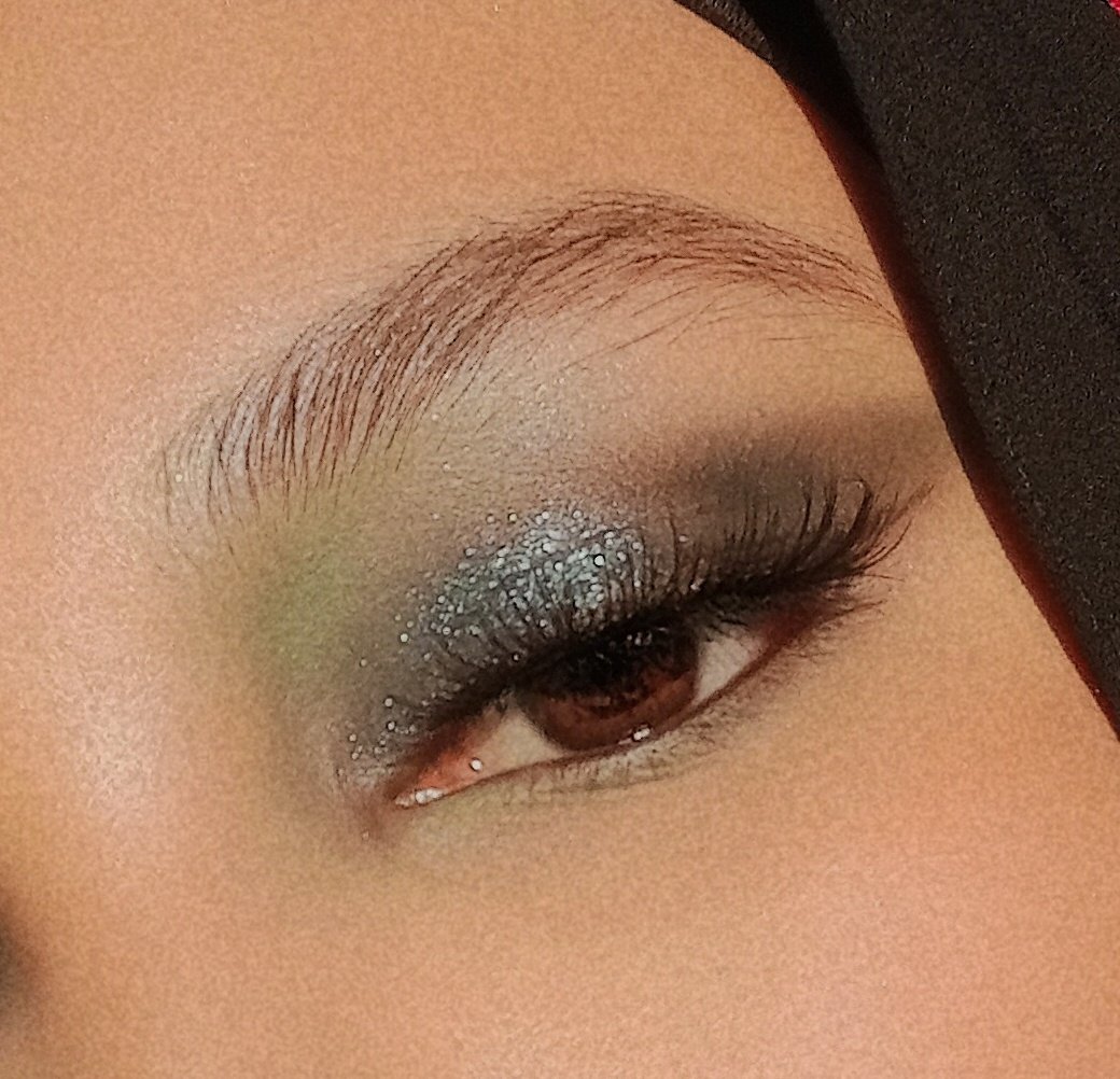 A thread of all the close ups of make up i did during RMO coz i have literally nothing else to do