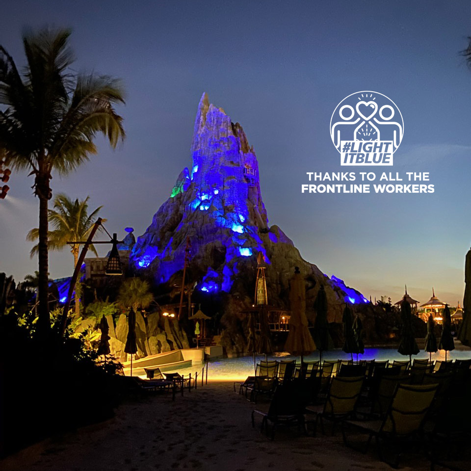 UniversalORL's tweet photo. 🥺 Heartfelt Message Ahead 🥺 

To the real heroes of our Universe, healthcare and essential workers, yesterday we took a moment to recognize you. Alongside other national landmarks, we lit up our volcano in your honor.

#LightItBlue https://t.co/iX0uKju4Aj