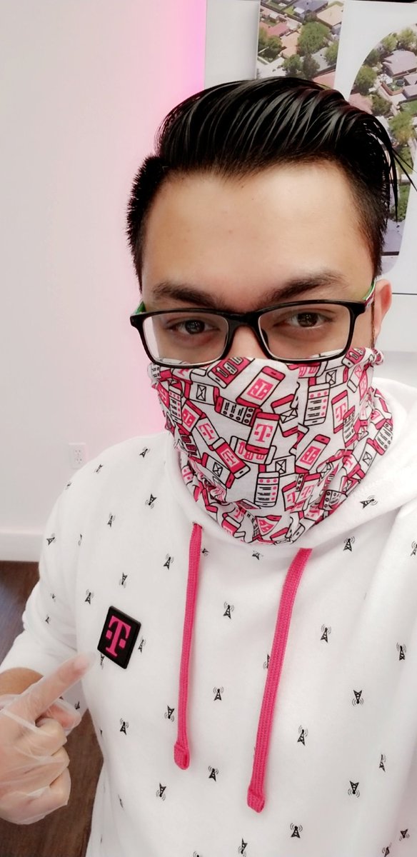 one_punch_man91's tweet photo. In love with these BeMagenta swags !!! Ready to rock it #BeMagenta #Stealthtowerhoodie #Headbuff https://t.co/SdbM1buFHP