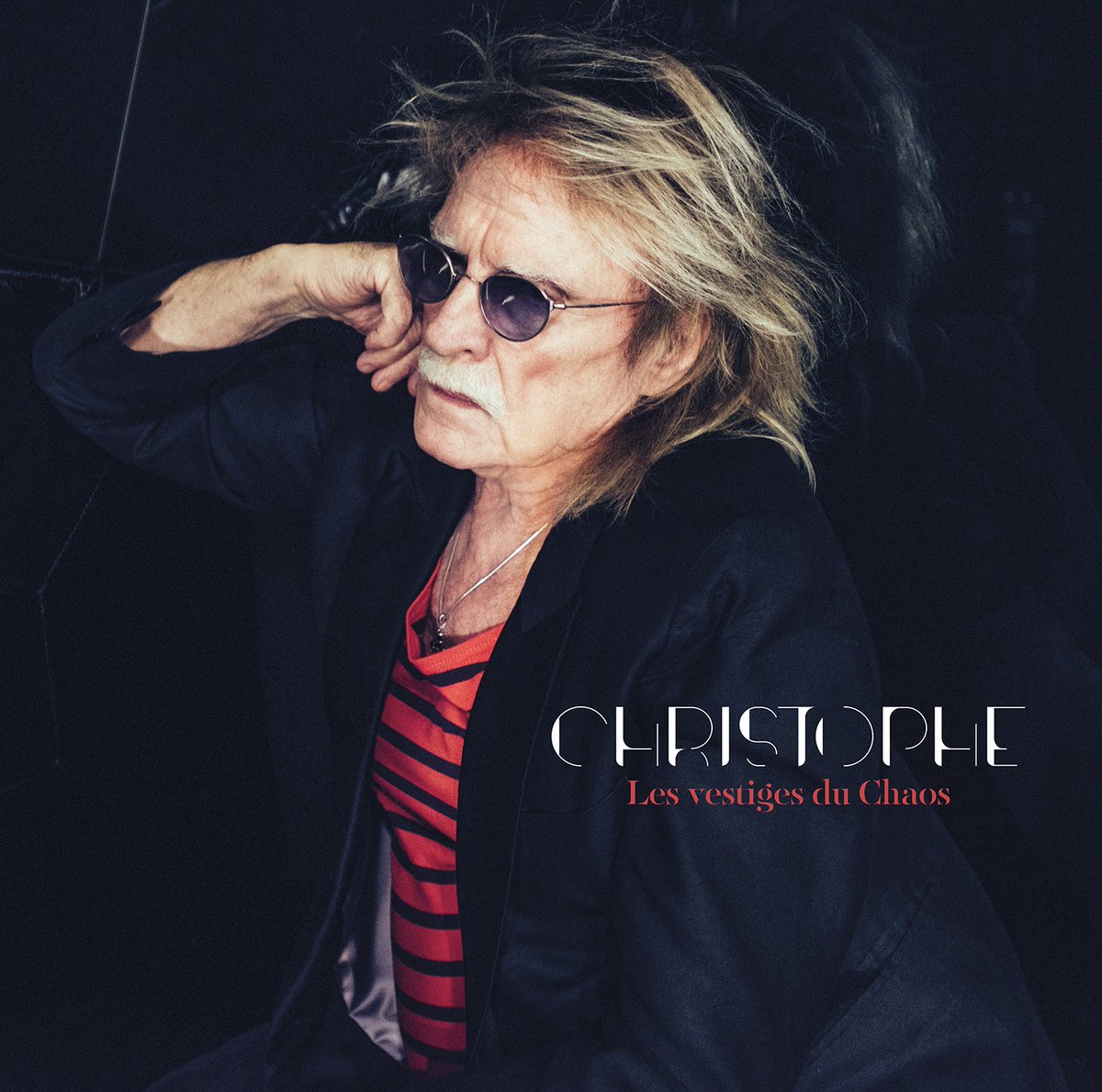 FBrunner_'s tweet photo. Une pensĂ©e pour le grand chanteur #Christophe, actuellement en rĂ©animation. Un poĂšte des mots et des sons, insaisissable et mystĂ©rieux, dont les derniers albums mâavaient beaucoup marquĂ©. JâespĂšre que le #lebeaubizarre se rĂ©tablira, avec le soutien de ses proches. https://t.co/H03euylGnW