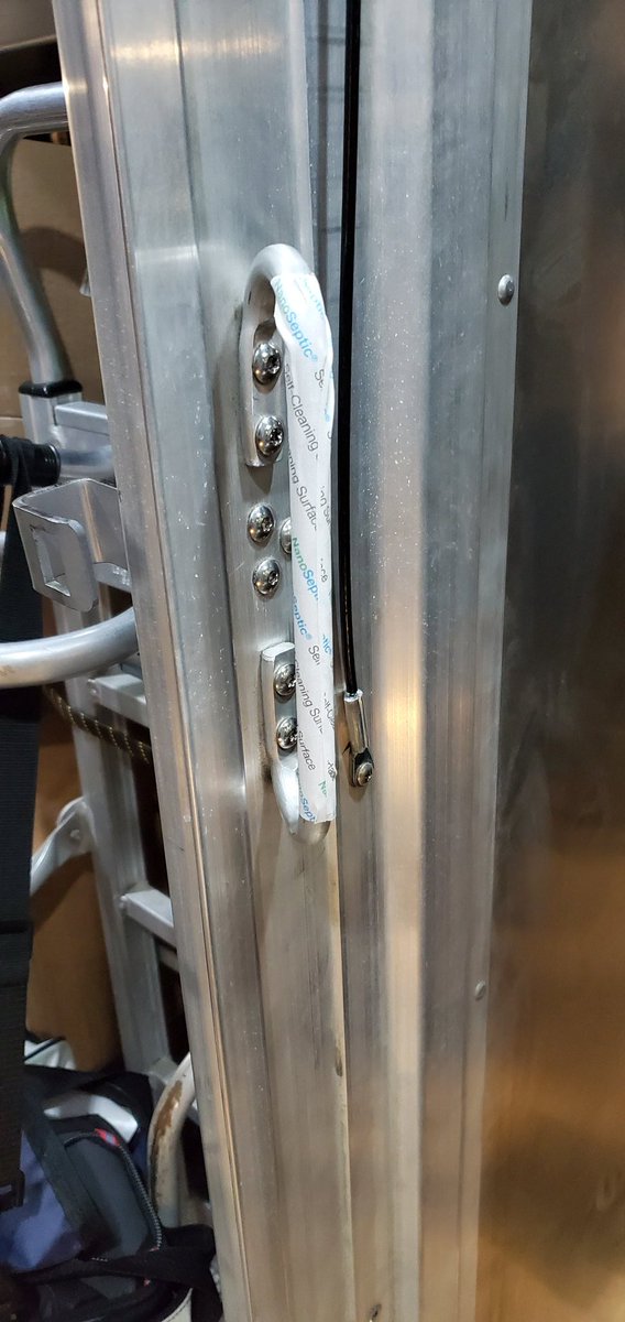 Brown523 tweet media