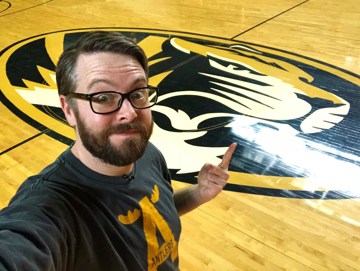 LIVING THE DREAM TODAY!I'm representing Mizzou in the American Cancer Society's Gamers vs Cancer Tournament!(Think of it as Extra Life meets March Madness.)Donate:  http://kindafunny.com/mizzou Watch at 3 pm PT:  http://twitch.tv/kindafunnygames But this isn't just a stream to me...