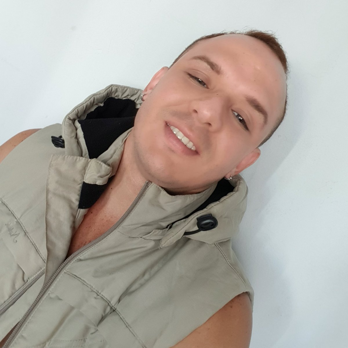 nelsonj_13's tweet photo. #ArgentinaUnida #BuenViernes #ViernesSanto #GraciasCientíficos #quarentenaLGBTQ #gaysolo #superfan https://t.co/FnNOGcplPt