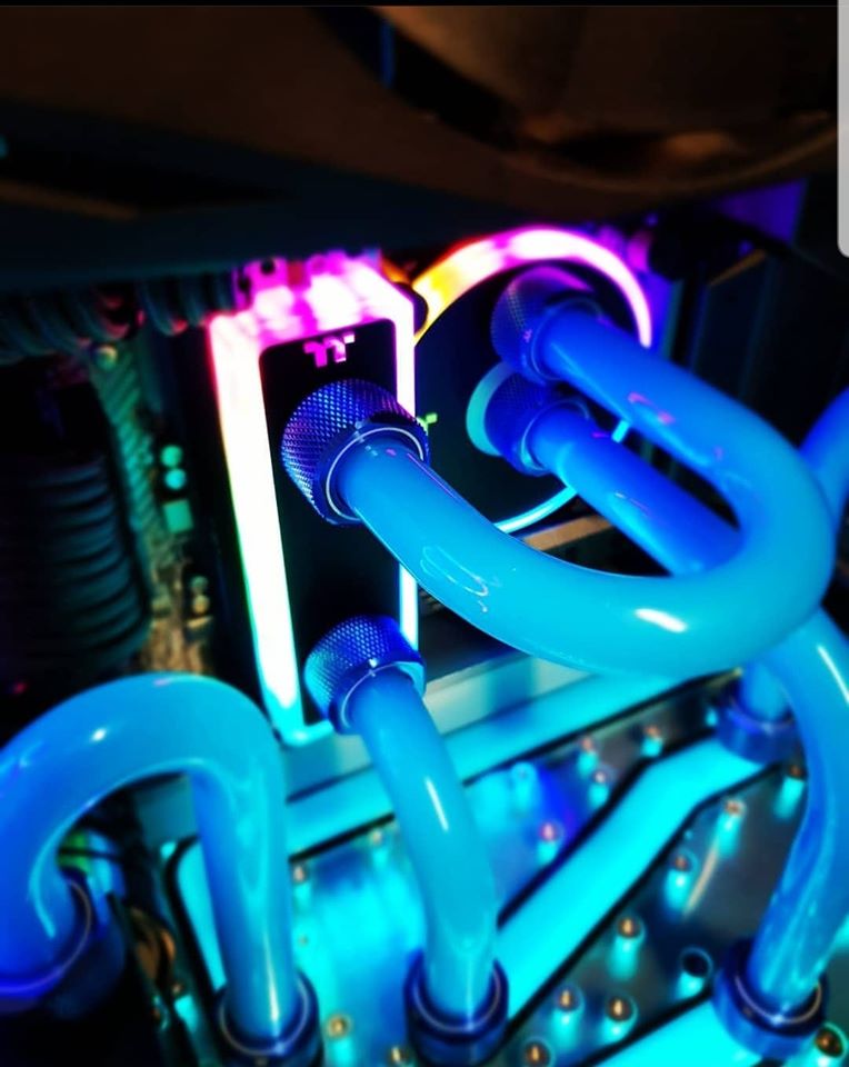 Thermaltake_fr's tweet photo. Wouah 😍😍

Vous avez tout le week-end pour partager vos boucles dans les commentaires ci-dessous !

Crédit 📷 :  kpmodding_

#Thermaltake #TTLCSCertified https://t.co/0KZAehQTN8