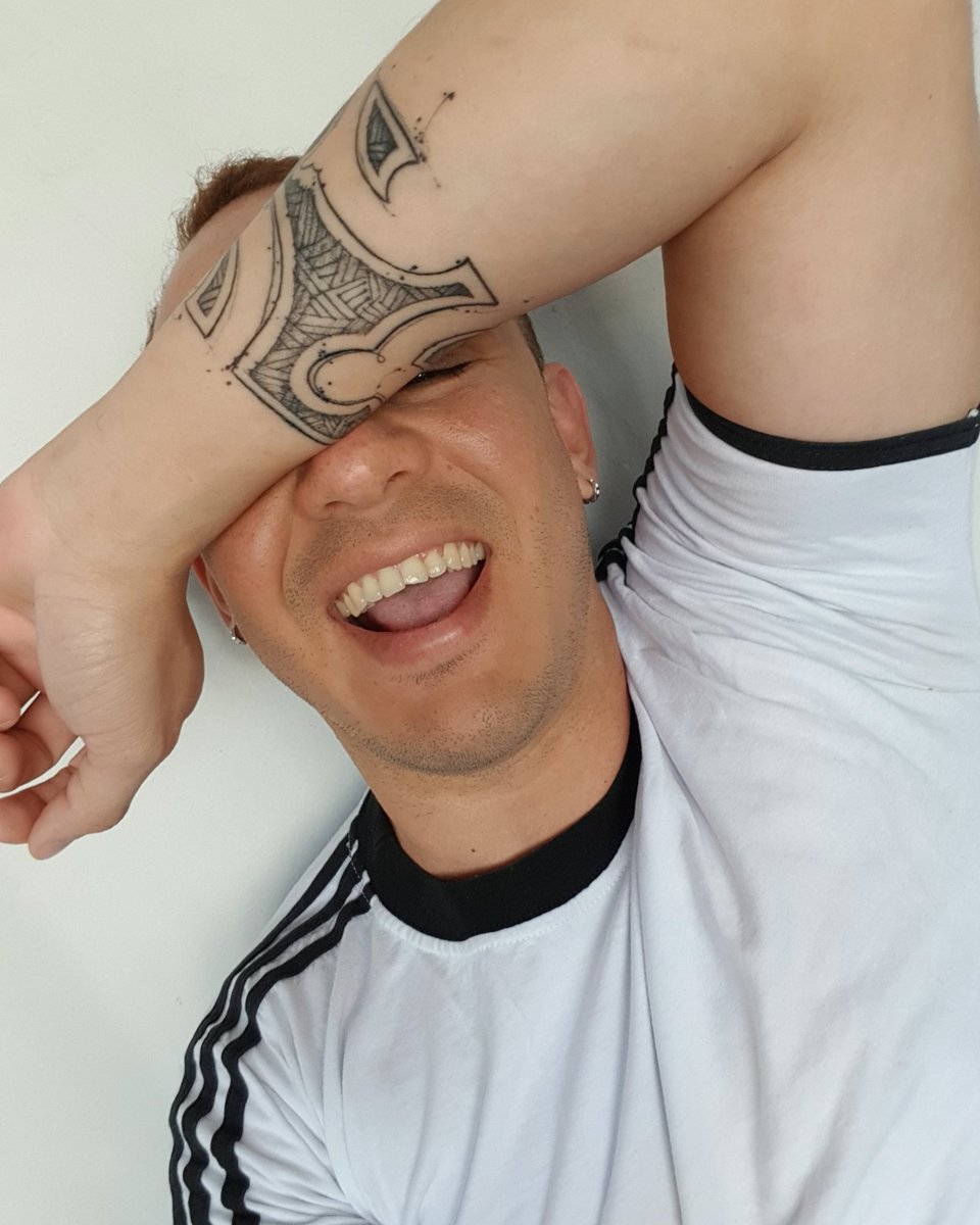 nelsonj_13's tweet photo. #ArgentinaUnida #BuenViernes #ViernesSanto #GraciasCientíficos #quarentenaLGBTQ #gaysolo #superfan https://t.co/Lvps0mnxTg
