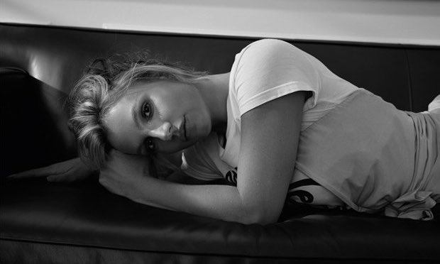 CultOfBritney's tweet photo. Nothing makes me more angry than when I see Britney’s own ‘fans’ editing pictures of her face to make her look like a completely different person when she is flawless just the way she is. The people editing her appearance wish that they could look as good as her. https://t.co/6IIDGxEKFn