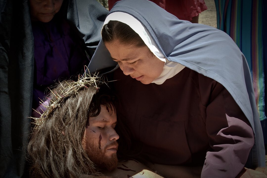 Hoy no hay #Viacrucis en #Comala. Así se vivió en 2012