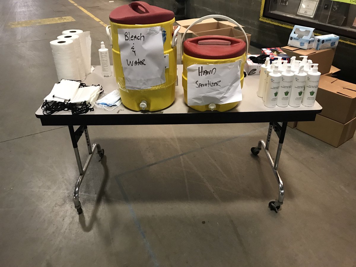 TimShea_Safety's tweet photo. Just another day in the West....Keeping our people clean and safe.
#UPSersAreThere 
⁦@safetyfirstNED⁩ ⁦@MarcCaputoNED⁩ ⁦@jenkowalik_⁩ ⁦@BuffChsp⁩ ⁦@KurtMarxSafety⁩ ⁦@ronnayorga https://t.co/x1gRB2jtoT