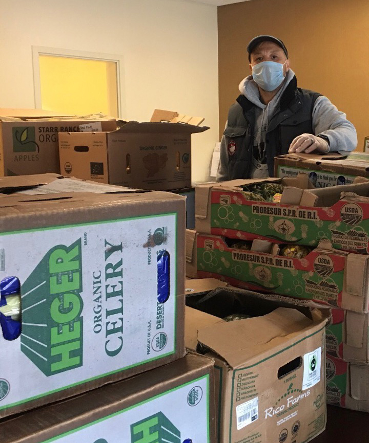 ChicagoBears's tweet photo. Community hero appreciation post!

Patrick oversees the READI Chicago UCAN outreach team in North Lawndale. Patrick and his team have been delivering food and other essentials to participants to keep them safe, inside, and able to care for their loved ones. https://t.co/13nETS8NZt