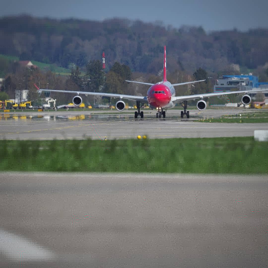 Zurich Airport #happyEaster 
18. April 2019
Spring Planespotting

#hbjmg #airbusA340 #hbihx #airbusA320 #edelweissair @flyedelweiss #pixaloop #fakesky #cloudlapse #spring #springtime #springSpotting #onYearAgo #takeoff #aviationAction #planespotting #zurichairport #zrh #aviation