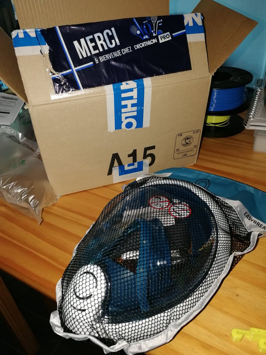 Merci <a href="/Decathlon/">Decathlon</a> pour le masque Easybreath qui va bientôt être transformé en respirateur pour un essai au CHU de Poitiers !
#SolidariteCOVID19 #COVID19 #WeAreMaker #FabLab