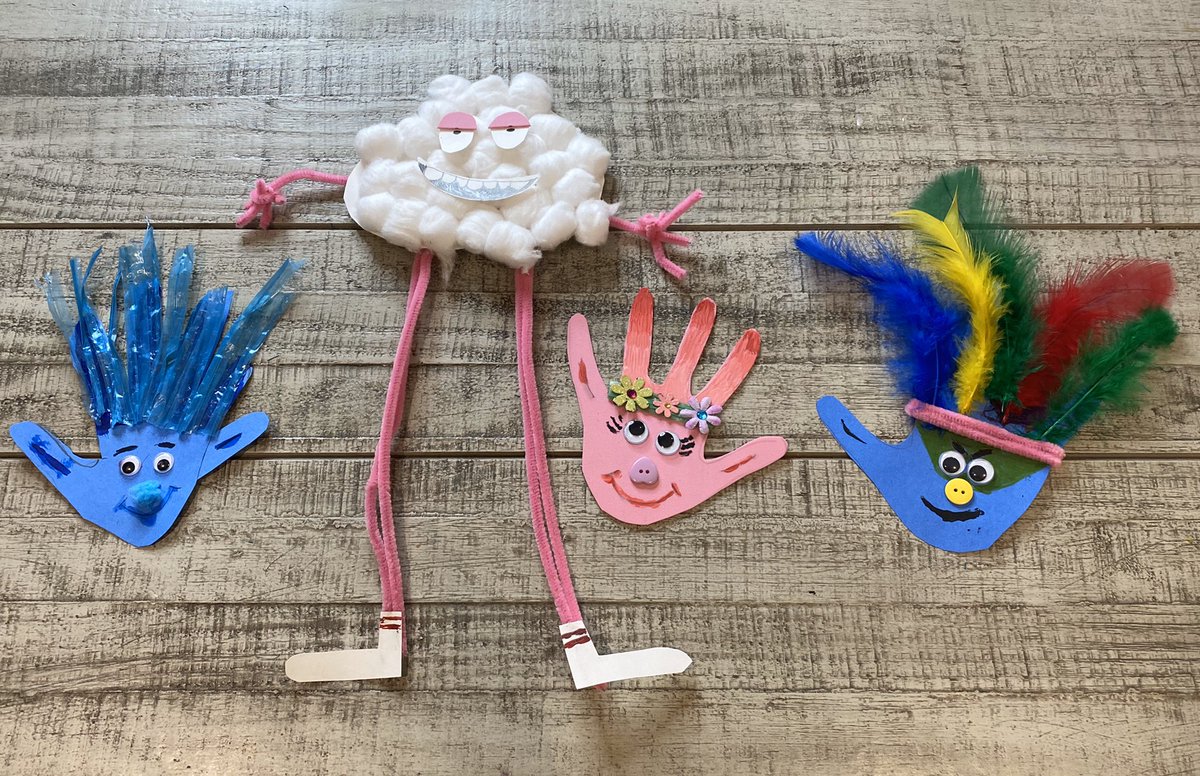 We are ready and excited!!! Today at 1 PM dont miss the #TrollsWatchParty follow the hashtag and <a href="/WeAllGrowLatina/">#WeAllGrow Latina</a> ! #TrollsWorldTour