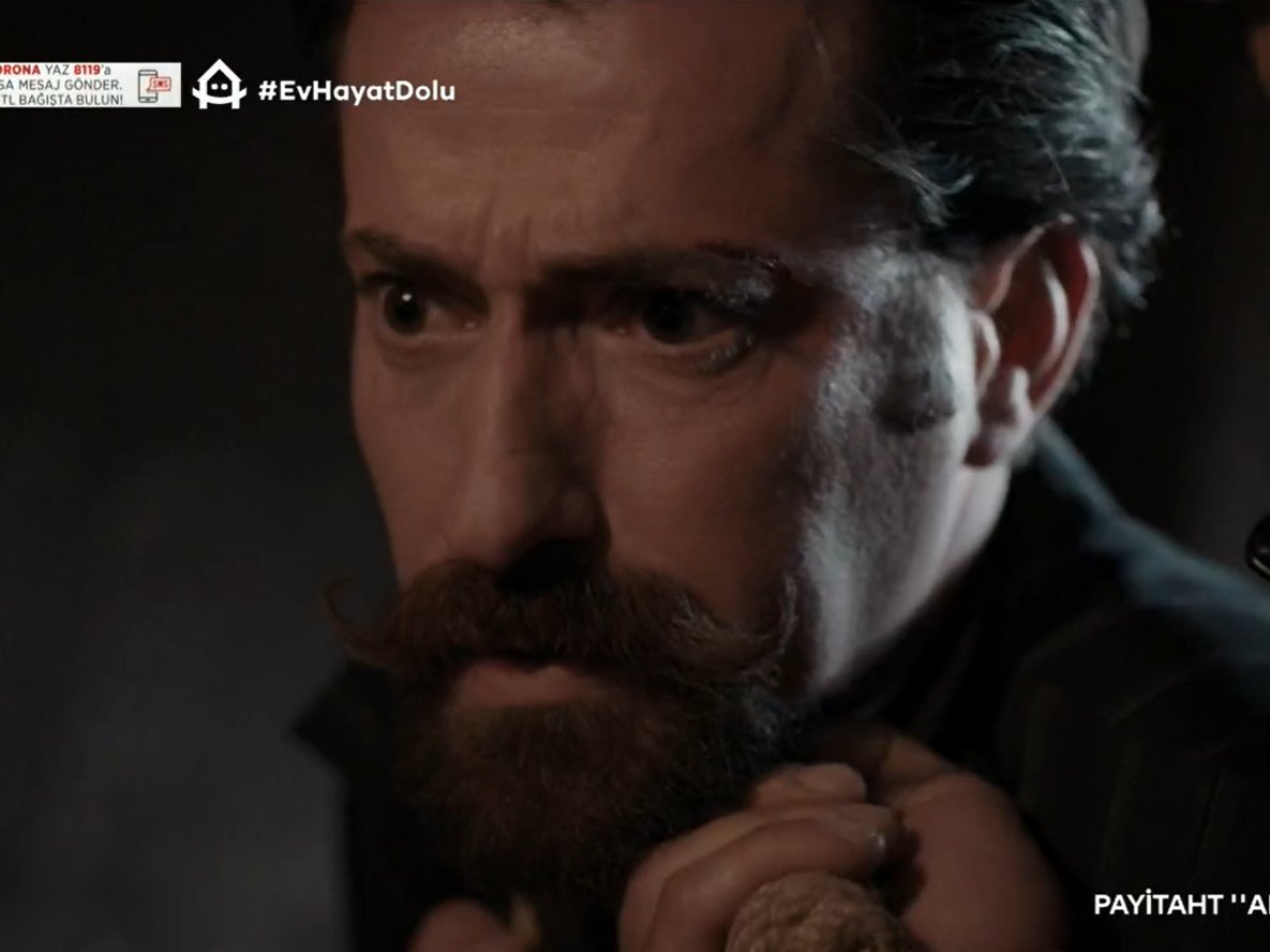 alpler_'s tweet photo. Ay dokundular mı sana yoksa #AlbertGoldsmith? Yok canım pek dokunmak diyemeyiz buna, di mi?😁#HalilHalid #ZaferYakındır #PayitahtAbdülhamid https://t.co/6UfWPHYcV0