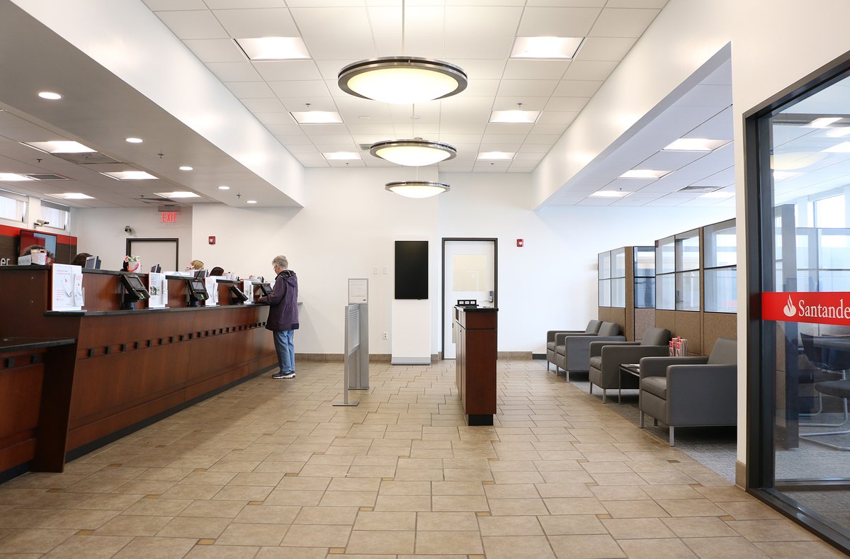 capeassociates's tweet image. Our Painting Division recently made improvements to several area Santander branches. Adding new carpeting, new paint and refinishing woodwork. We love the fresh new feel! See more: capeassociates.com/santander-bran…
#commitmentqualityintegrity #freshpaint #facelift #businessimprovements