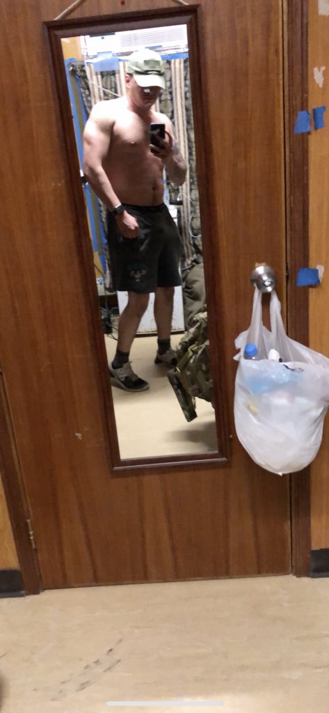 jukestir69's tweet photo. Deployment progress from 210lbs to 195 lbs in 13 weeks https://t.co/7JP9D7BNFz