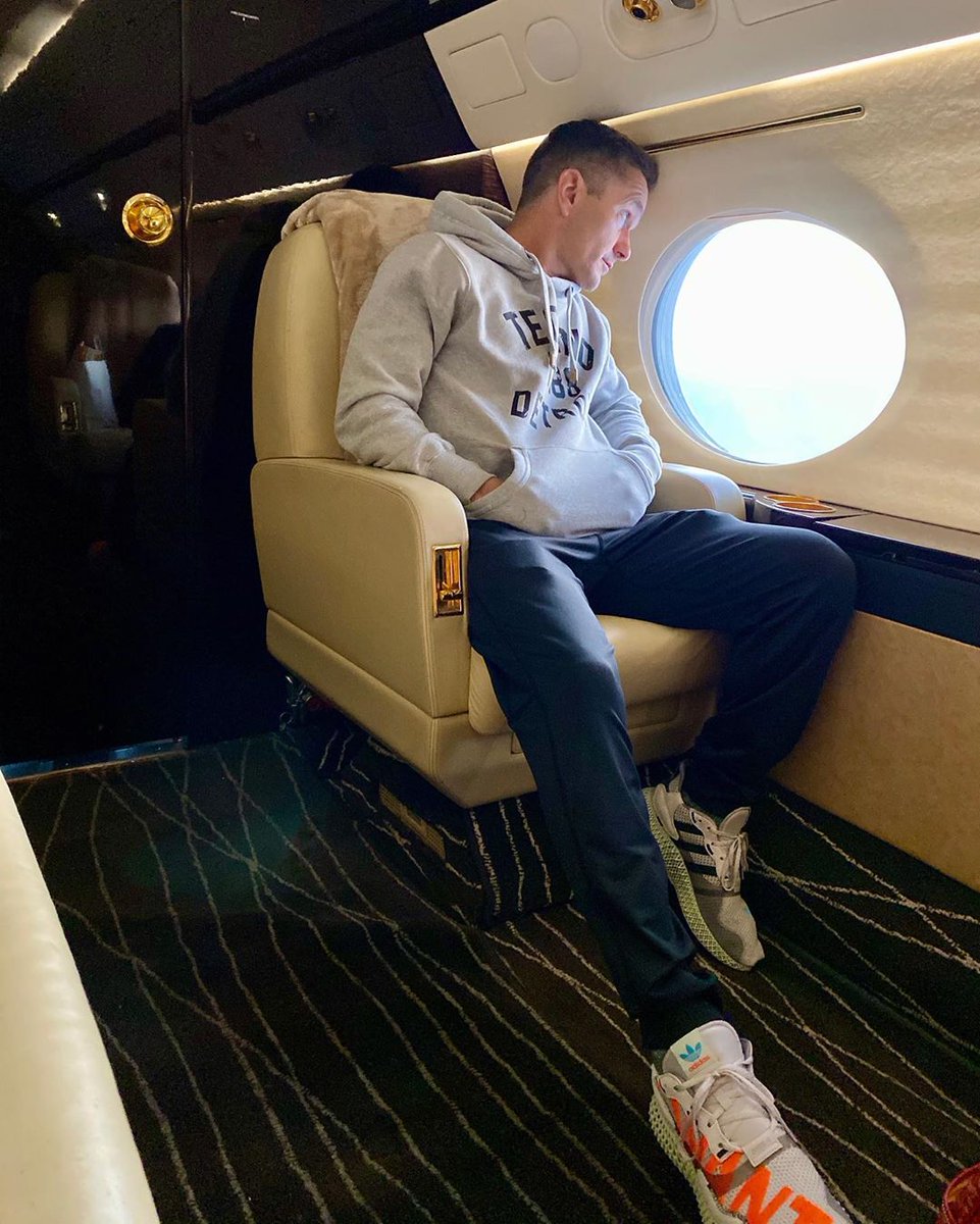 central_jets's tweet photo. Even with First Class, there’s simply no privacy, you’re having to share space with hundreds of others. With a private jet you have the entire aircraft cabin at your disposal for talking with your family, holding business meetings, or playing favorite films.
Photo @khalilrafati https://t.co/jqWbGPCoNY