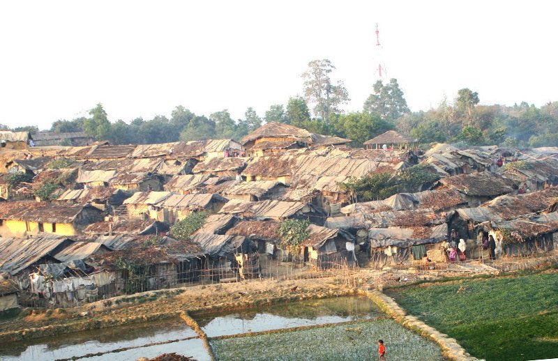arakan_ngo's tweet photo. فرضت #بنغلادش “إغلاقًا تامًا�� على منطقة كوكس بازار – التي يعيش فيها أكثر من مليون لاجئ من #الروهنغيا؛ لوقف انتشار الفيروس التاجي (كوفيد19). https://t.co/kSgglgamHC