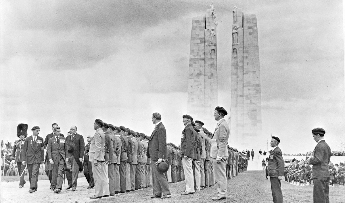 Construction of the monument began in 1925 and took 11 years. It was unveiled by King Edward VII on 26 July 1936 in one of his few public engagements before he abdicated. Thousands of Canadian veterans and their families made a Pilgrimage to France for the unveiling. [LAC photos]