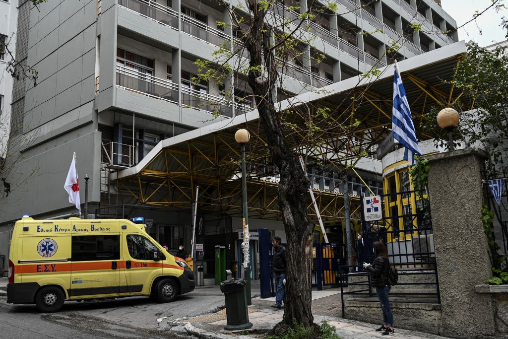 Those early actions reduced pressure on Greece’s precarious national health system.In mid-March, with a population of 10 million, it had only 605 intensive care units. Spain, in comparison, started with 4,400 ICUs for a population of 47 million  http://trib.al/c7Dp7wo 