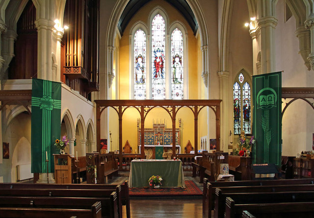 A few moments please!

St. James Church, opposite Clapton Pond, Grade II listed &amp; key part of Clapton Pond conservation area.

Fundraising to refurbish the church &amp; improve facilities for wider community use.

Want views of community. Please fill survey:

forms.gle/eKJAWRe4Ww2W3U…