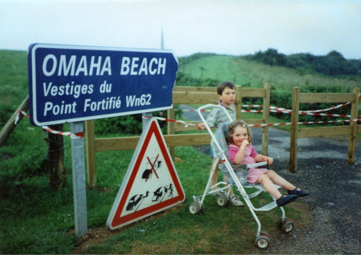 (2/13) First up. A battered old Pitkin Guide, souvenir of my very first visit to  #Normandy with my family in June 1994. I was six, and the sights and atmosphere of that holiday set me up for a lifetime fascination with military history.