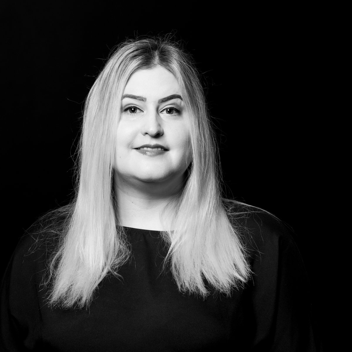 Congratulations Jolene Edwards on her promotion to Assistant Real Estate Manager! 

naielliott.com/Jolene-Edwards…