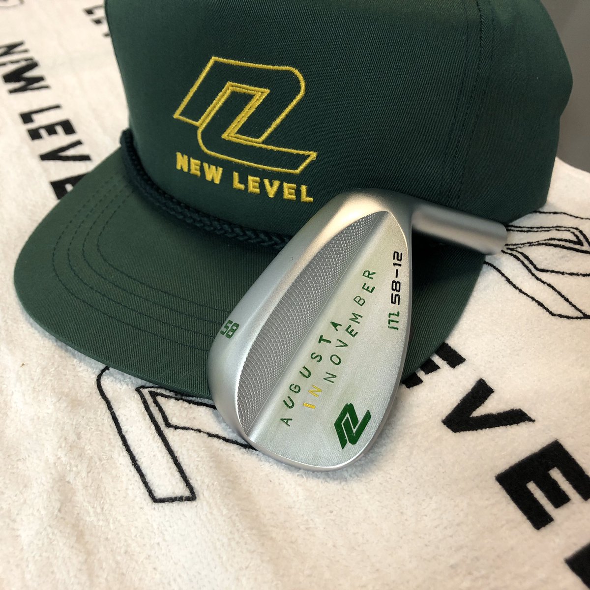 golfnewlevel's tweet image. Alright, here it is! One winner will receive a Master's prize pack to include. A custom 58 wedge, hat and golf towel! YOU KNOW THE DRILL! Follow, retweet, like! Winner announced Monday am. Best of luck!