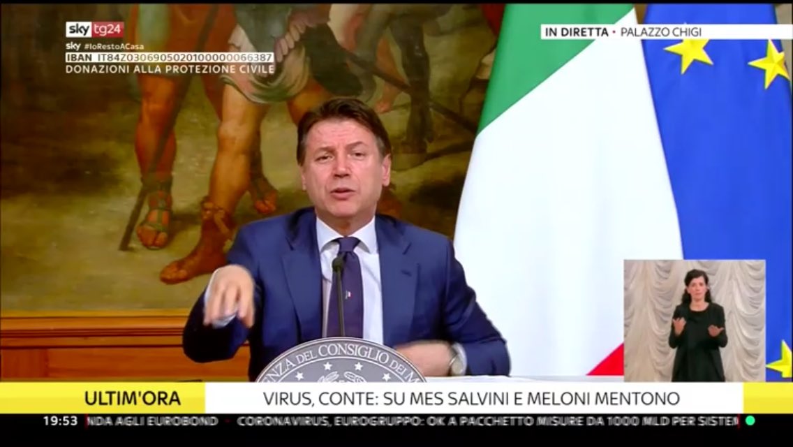 Luca18389's tweet photo. Vedere #giuseppeconte incazzato così, che grida da solo davanti la telecamera, è più scioccante di sentire mia nonna ruttare. https://t.co/D7riLbErJ2