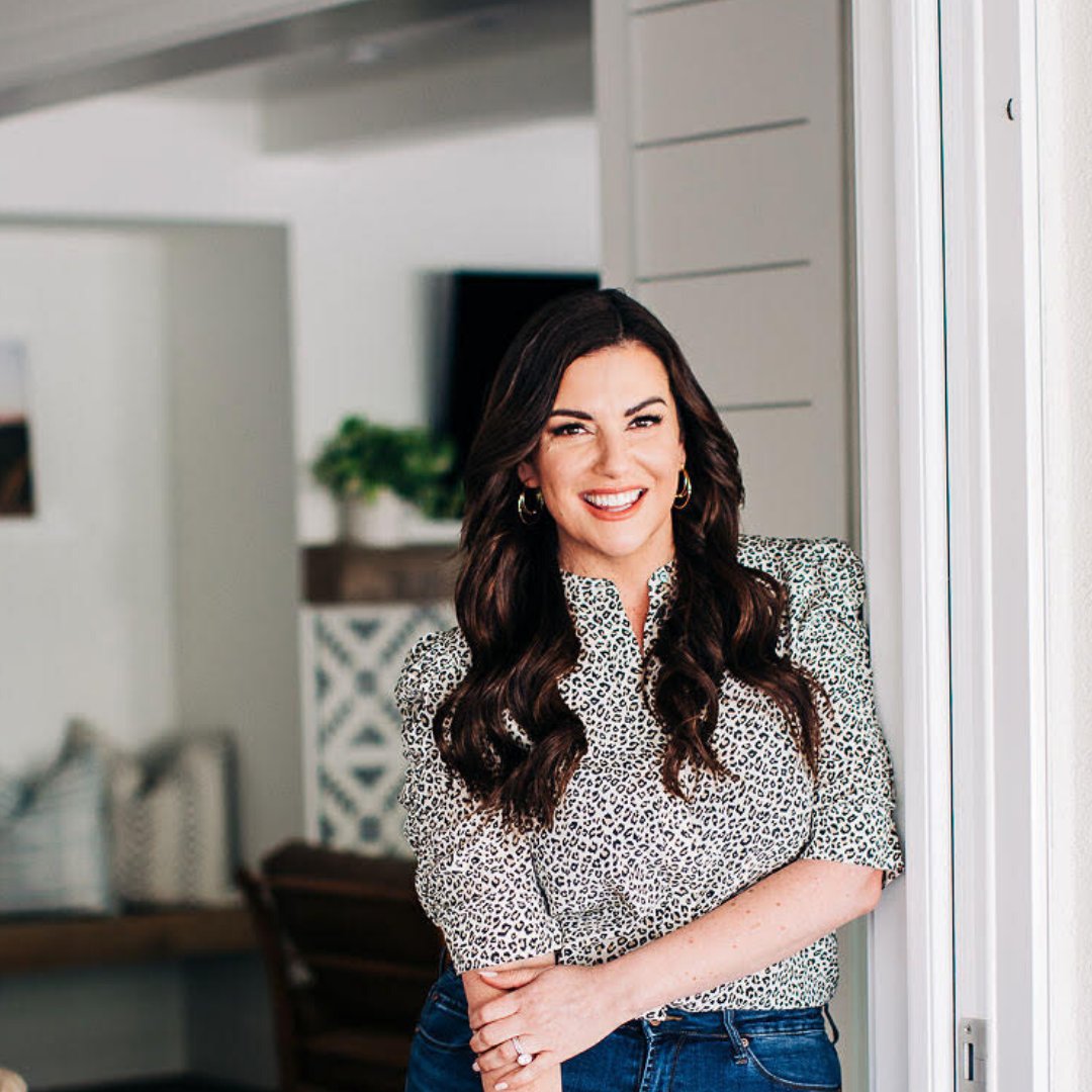 shannonandbryan's tweet photo. Our episode with @AmyPorterfield just dropped: https://t.co/E4Zc6fSX11
#businesspartner #businesspartner #leadwell #ownnotrun #marriedbusinesspartners #workingremote #businesscouple #leadingfromhome #howtoleadinacrisis #virtualculture #onlinemarketingstrategy https://t.co/3MKYcSsMqW