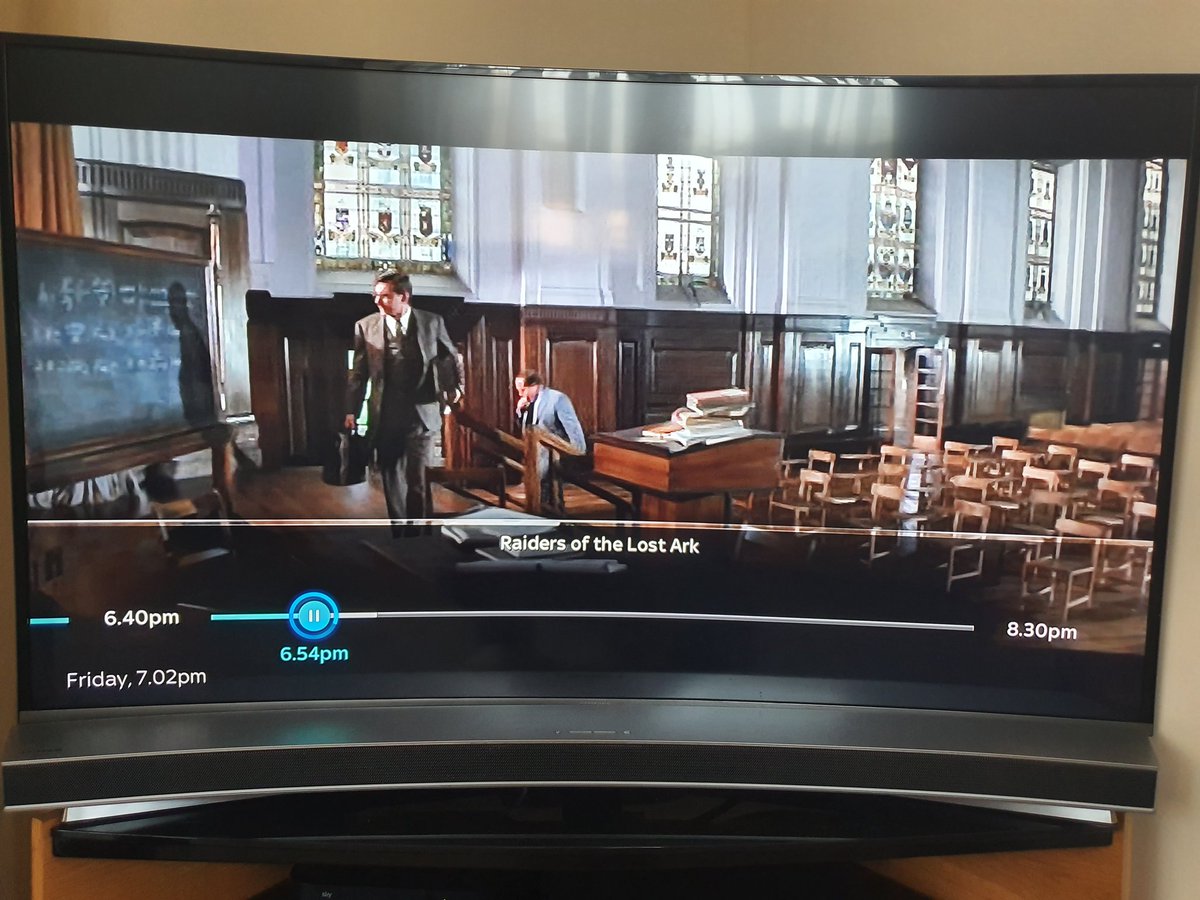 isabauk's tweet image. Did I just see the great Mr. Harrison Ford in the Great Hall @RMSforGirls from the comfort of my living room! #StayHome #Easter2020