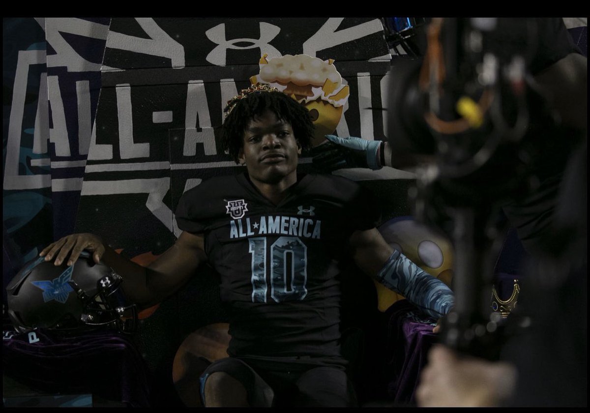 BrenenThompson_'s tweet photo. WOW!! Blessed to have the opportunity to play in the UNDER ARMOUR All American Bowl‼️💥
@DemetricDWarren @WittenAaron https://t.co/nsS6MvaDvC