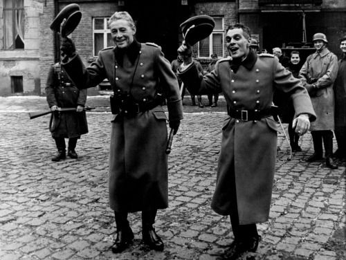 Happy birthday Omar Sharif - with Peter O\Toole on the set of The Night of the Generals (1967, Anatole Litvak) 