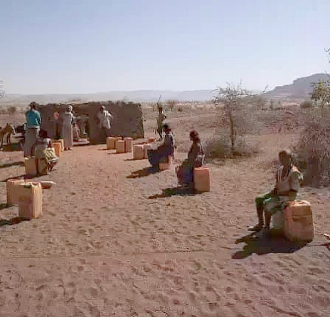 I received this photo from my friend @ScottHarrison
of people social distancing at <a href="/charitywater/">charity: water</a> wells in Ethiopia. This photo is a reminder that no  human is going unaffected by COVID19. We're in this together. More than ever clean &amp; safe water is needed to fight this battle.