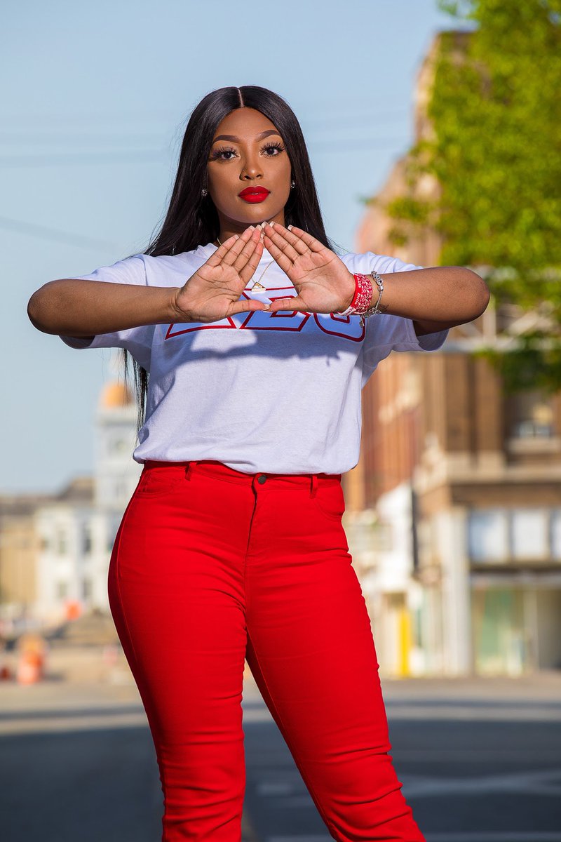 R_Drenee's tweet photo. Tell me where to draw the line ... I am Legacy REDefined 🔺🐘
 #51V.O.R
#DeltaEtaNoneGreater
#DST1913
#DeltaEta1950
#Youthought
#Spring20
#ItAintMyFault https://t.co/RlDaP8W0Dx