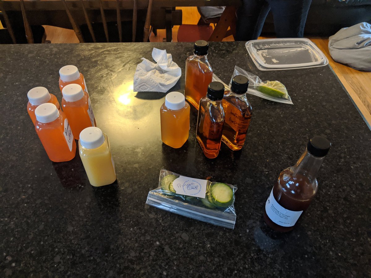 SilverSpringJoe's tweet photo. Absolute bonanza from @MorrisBarDC tonight... This might get us through a few days 😁🍸🍸🍸 https://t.co/b7DtUzs4yP