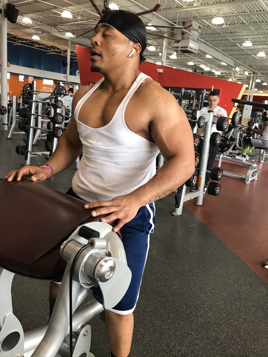 jay_theproof_56's tweet photo. Thought I would bring it to Twitter . Almost 10 months later and 120 pounds down !! Still working! #FridayMotivation #youcandoit https://t.co/IWjTw3kHD4
