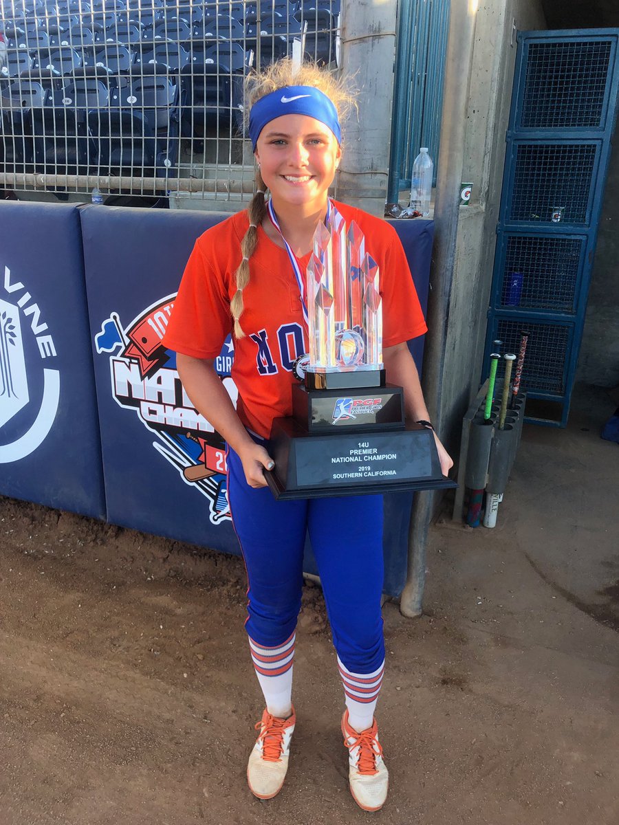 So honored to be ranked 5th the country by <a href="/ExtraInningSB/">EXTRA INNING SOFTBALL</a>! There are so many great athletes in the 2022 class. Many I call my teammates. #mojo04 #mojostrong  @MojoFisher04