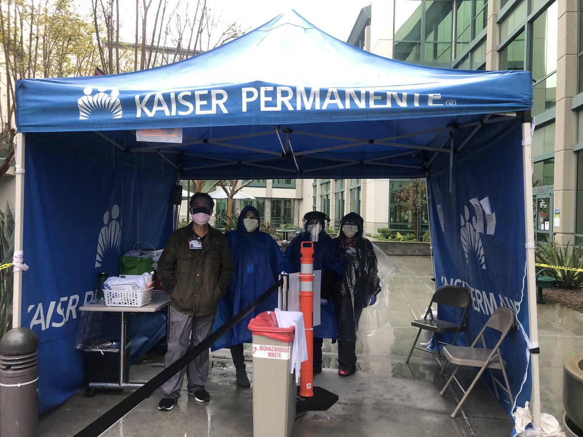 Aaron Edelstein (@connectthedocs) on Twitter photo On this cold, rainy day, my spirit is lifted seeing this FRONTLINE group of brave, SMILING staff, nurses and physicians standing outside for hours helping our patients. What an incredible team effort <a href="/KPSanDiego/">Kaiser Permanente San Diego</a> #OurKP On this cold, rainy day, my spirit is lifted seeing this FRONTLINE group of brave, SMILING staff, nurses and physicians standing outside for hours helping our patients. What an incredible team effort <a href="/KPSanDiego/">Kaiser Permanente San Diego</a> #OurKP