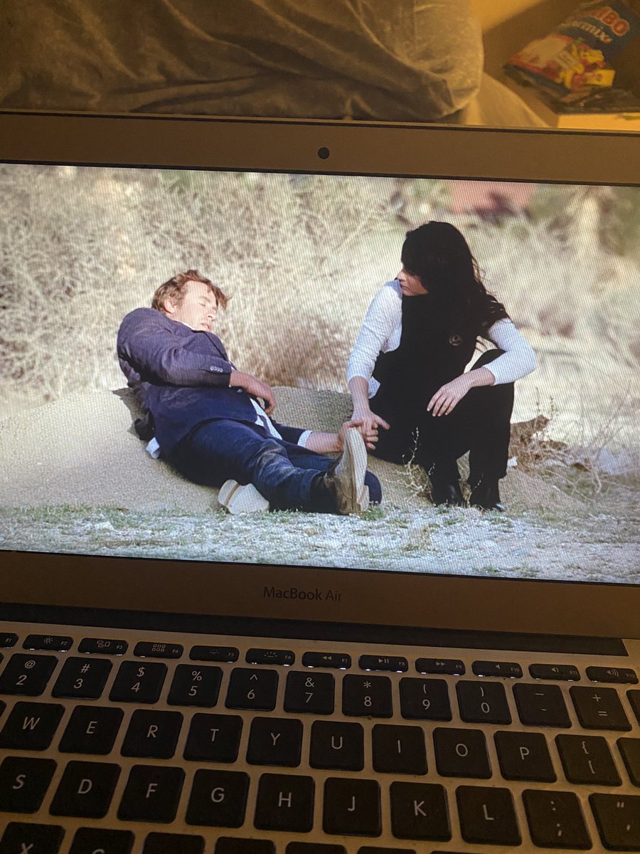 mulhollandrv's tweet photo. @ptrickjane THEY’RE HOLDING HANDSSSS https://t.co/EKf0qANaHq