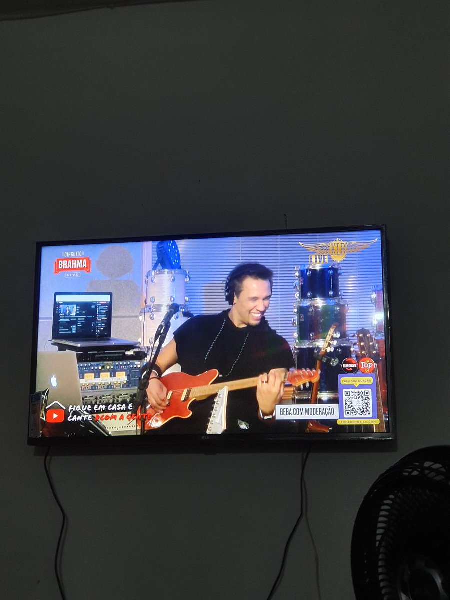 Relembrado a melhor fase da minha infância 💙 #LiveKLB #nostalgia #FiqueEmCasa