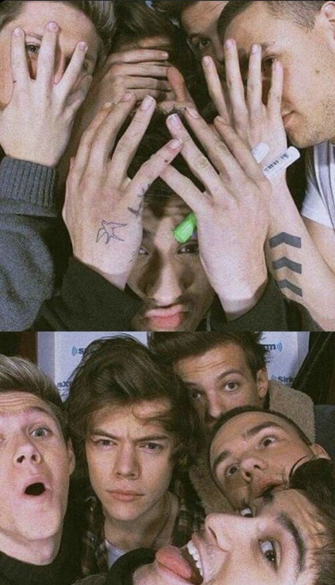 sweet2creature8's tweet photo. ~LARRY SOCIAL MEDIA AU~

Donde Niall, Liam, Zayn, Harry y Louis eran amigos desde el jardín de infantes. En 2015, Louis y su familia tienen que mudarse a Rosario.A partir de esto, el grupo quedó separado, hasta que, 5 años después, comienzan la Facu en Buenos Aires.

Con @axxky_ https://t.co/DK5UtO46uz