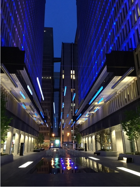 PeachtreeCtr's tweet photo. Last night, along with many others across the country, The Plaza at #PeachtreeCenter shined in blue to show our appreciation for the frontline heroes working in the fight against COVID-19 💙 We’re so thankful for their commitment to caring for our community! #LightItBlue https://t.co/UBV7h97GpP