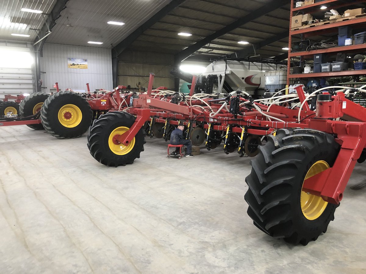 Blake is out greasing the first drill today!!! ⁦<a href="/CrozierAg/">@Crozierag</a>⁩