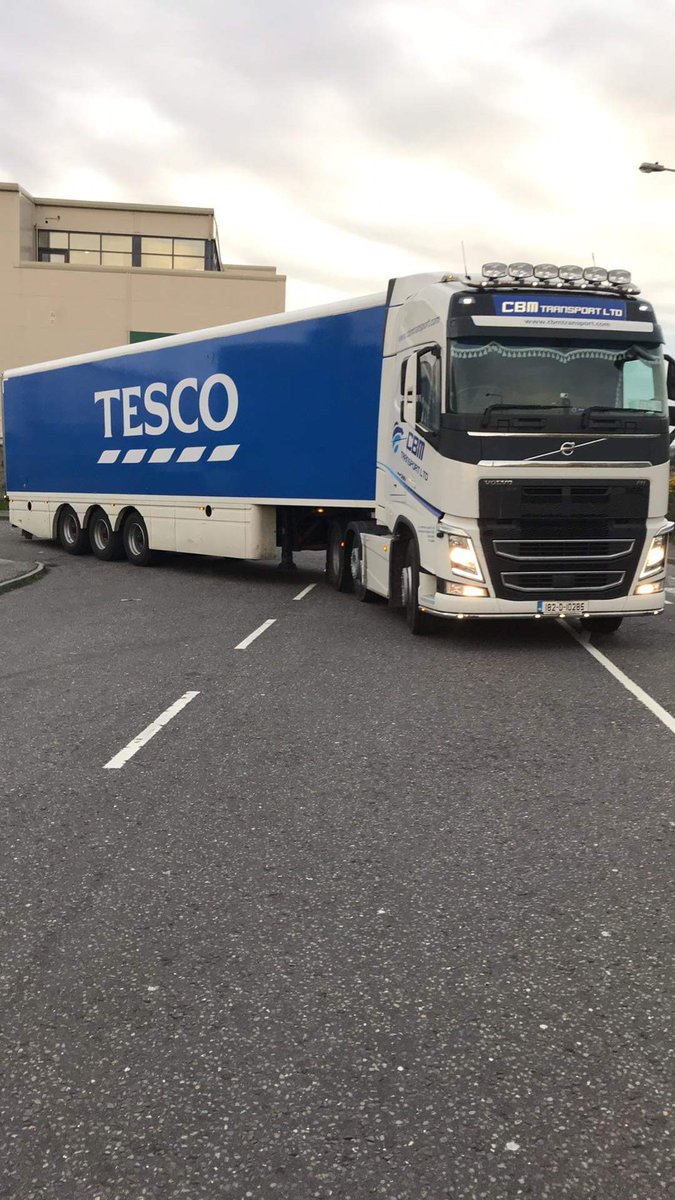 CBMTransport's tweet photo. Stocking up @TescoIrl #Killarney store ahead of the weekend. Our #EssentialWorkers keeping our wheels moving 24hrs a day 7 days a week. We can't stay in but you can so please do. #Essentialservices #IrishLogistics #IrishSupplyChain #VolvoTruck https://t.co/VbaPmnmI3l