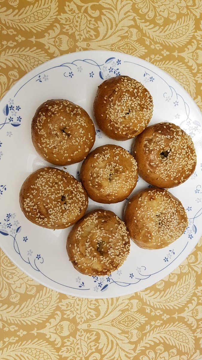 jyotiadkuloo's tweet photo. @SriSri Kashmiri Bread (Telvur) made by my husband @dheeraj981
#womenonstrike #letmencook https://t.co/HjBfORVYoT