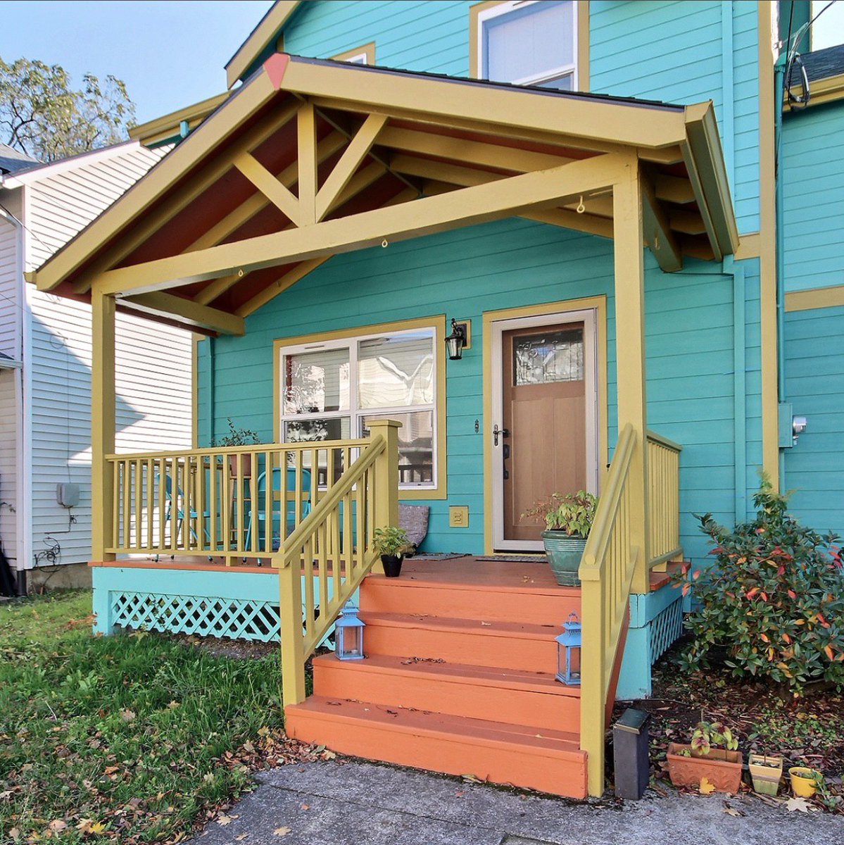 GoStraightLine_'s tweet image. Paint Is Still a Potent Update
Paint keeps your home looking its best while also defending its surfaces from wear, tear, and the elements. 👍