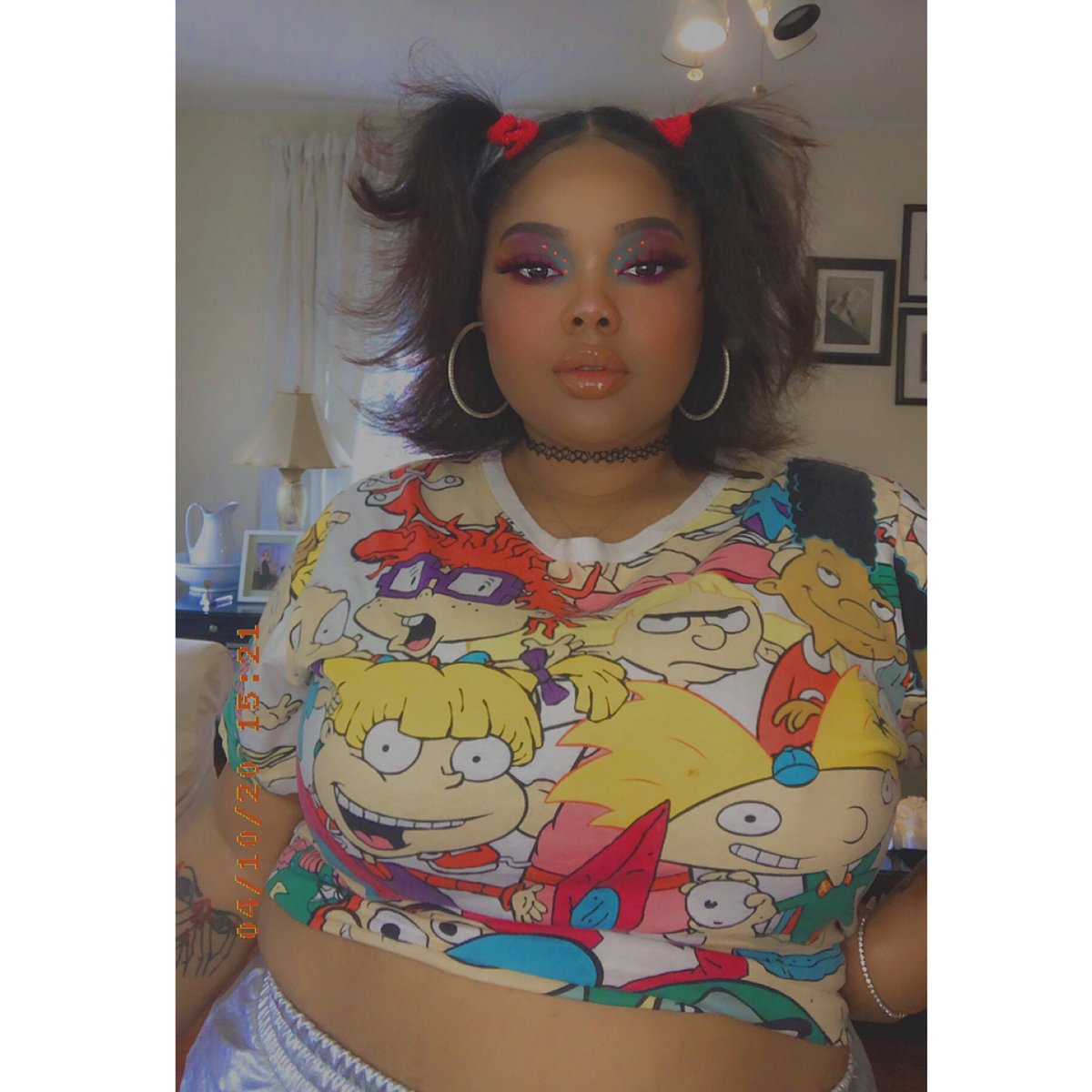 MasielMasiel26's tweet photo. I just chosen one of my favorite pallets and went all in💖💙💜💛
#colorful #colorfulmakeuplook #pink #blue #pruple #cartoon #cartoonshirt #cartoonnetwork #dominicana #makeup #makeplover #makeuplook #plussize #plussizefashion #support #selftaught #nailsonfleek #biglips #fat https://t.co/IfA5NAPEBV