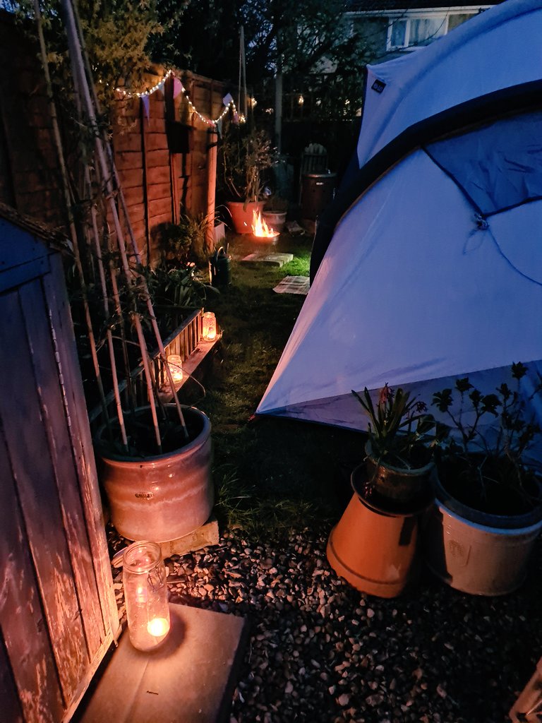 misswheezy1's tweet image. Tent up ⛺ in the back garden for our Easter weekend #CampingAtHome adventure!

We even had a little mini fire 🔥 for s'mores 🍫🍪

I've not been this relaxed and happy for a while... 😍

#outdoorbloggers