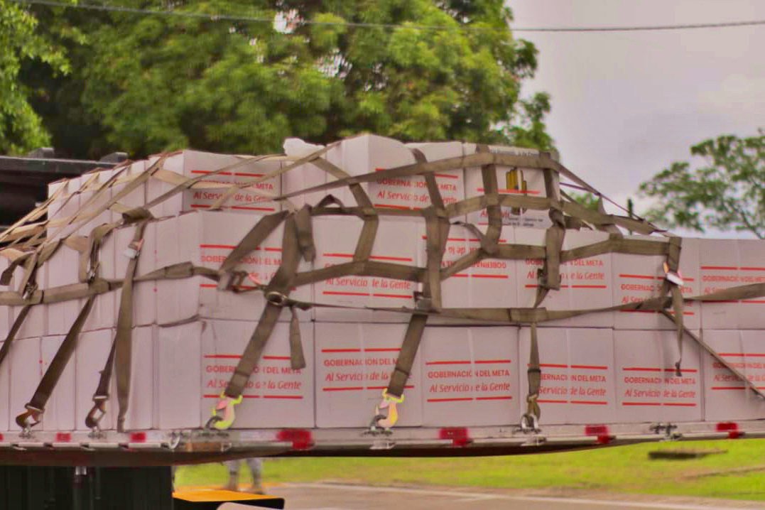 JuanGZuluaga's tweet photo. ¡Seguimos llegando a todos los rincones de nuestro Departamento! Vamos para La Macarena con kits de ayudas humanitarias e insumos médicos para nuestra gente. ¡Gracias @FuerzaAereaCol por todo el apoyo! #DeEstaSalimosJuntos https://t.co/LHeHawzqic